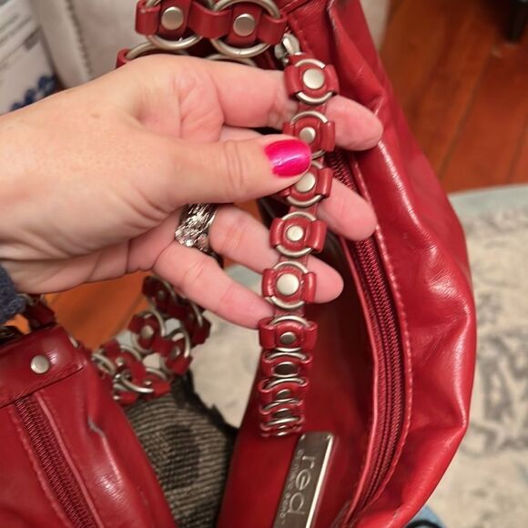 VTG *ROCKSTUD* Wide Vegan Patent Style Strap Handbag ROCKER 90’s Y2K 80’s - Picture 15 of 16